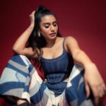 Priya Varrier Instagram – ⚡️