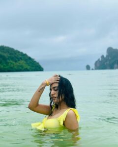Priya Varrier Instagram - Who could resist the clear blue waters at Phi Phi?
Not even the two of my best friends who were trembling at the thought of getting in.
None of us know how to swim,yet had the best time snorkeling and just chilling with the fishies!🐬
Thank you @angsanalagunaphuket for your hospitality and @pickyourtrail for making it happen!