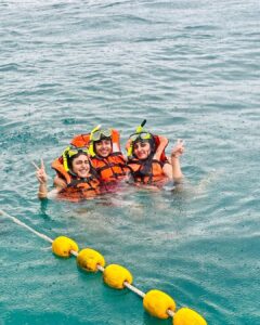 Priya Varrier Instagram - Who could resist the clear blue waters at Phi Phi?
Not even the two of my best friends who were trembling at the thought of getting in.
None of us know how to swim,yet had the best time snorkeling and just chilling with the fishies!🐬
Thank you @angsanalagunaphuket for your hospitality and @pickyourtrail for making it happen!