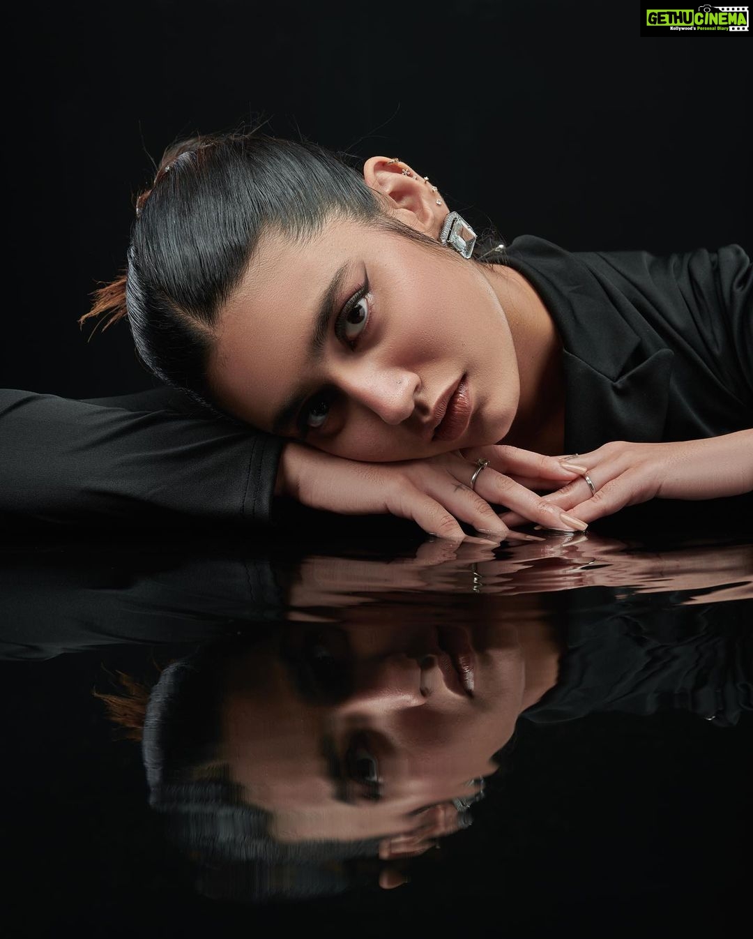Priya Varrier Instagram - “As the water reflects the face,so one’s life reflects the heart.” ~27:19