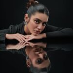 Priya Varrier Instagram - The Black Swan. Concept & MUA: @rizwan_themakeupboy DOP: @plan.b.actions @jibinartist Styling: @styledbysmiji Content design: @reeltribe