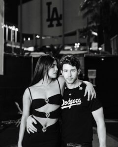 Priyanka Chopra Instagram - Incredible weekend ❤️🙏🏽✨

📸- @andybarron
