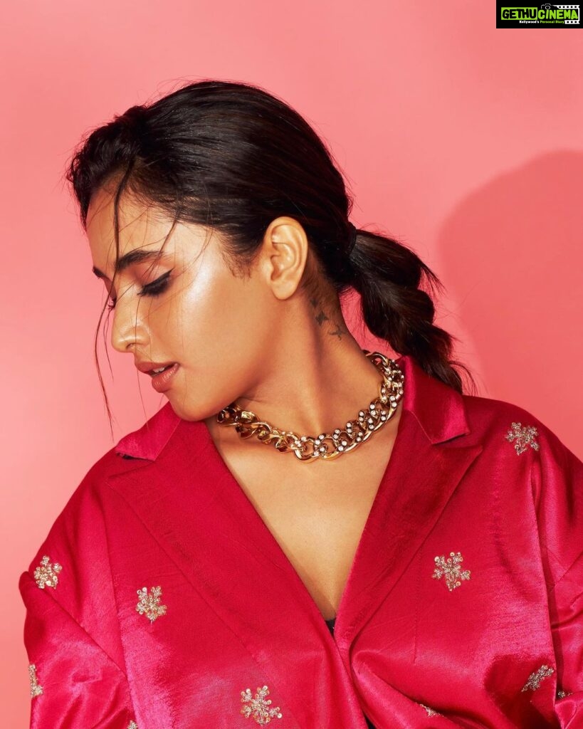 Priyanka Mohan Instagram - “Life in pink”