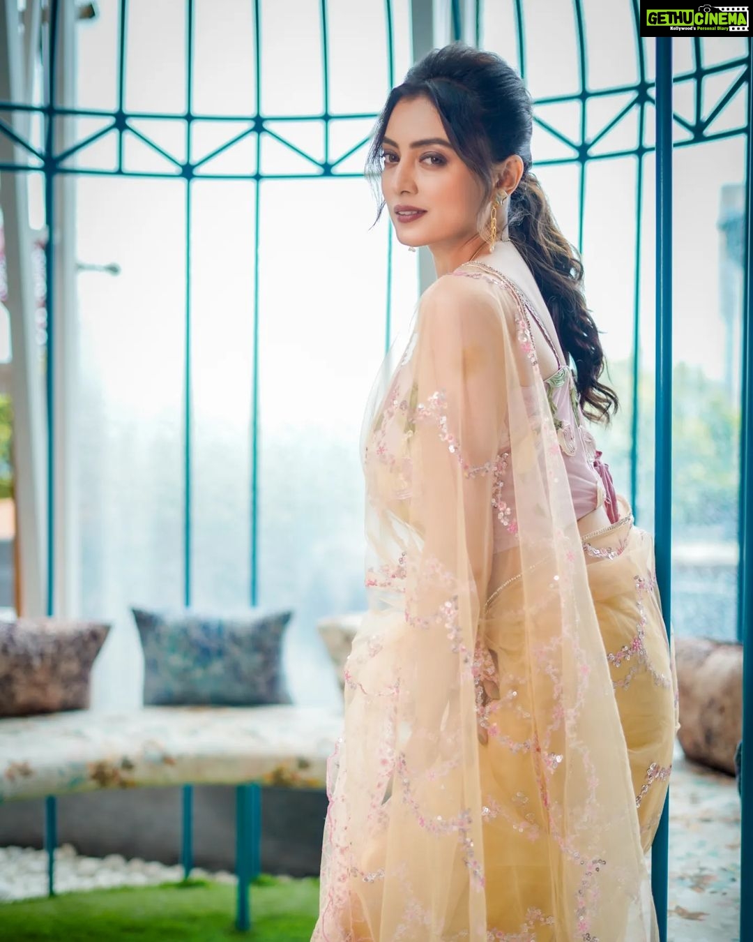 Priyanka Mondal Instagram - "The beauty of simplicity never fades." π· - @argha_giri π - @dassourav3 πββοΈ - @yoursubhams_makeup π - @goindrilaofficial π§ββοΈ - @debjanighoshofficial π - @scrapyardofficial π - @rudrakshprnads #photos #photooftheday #portraits #trending #foryou #explorepage #explore #sareelovers #sareefashion #instafashion #instagood #instadaily #instagram #follow #actor #actorslife #priyankamondalofficial SCRAPYARD