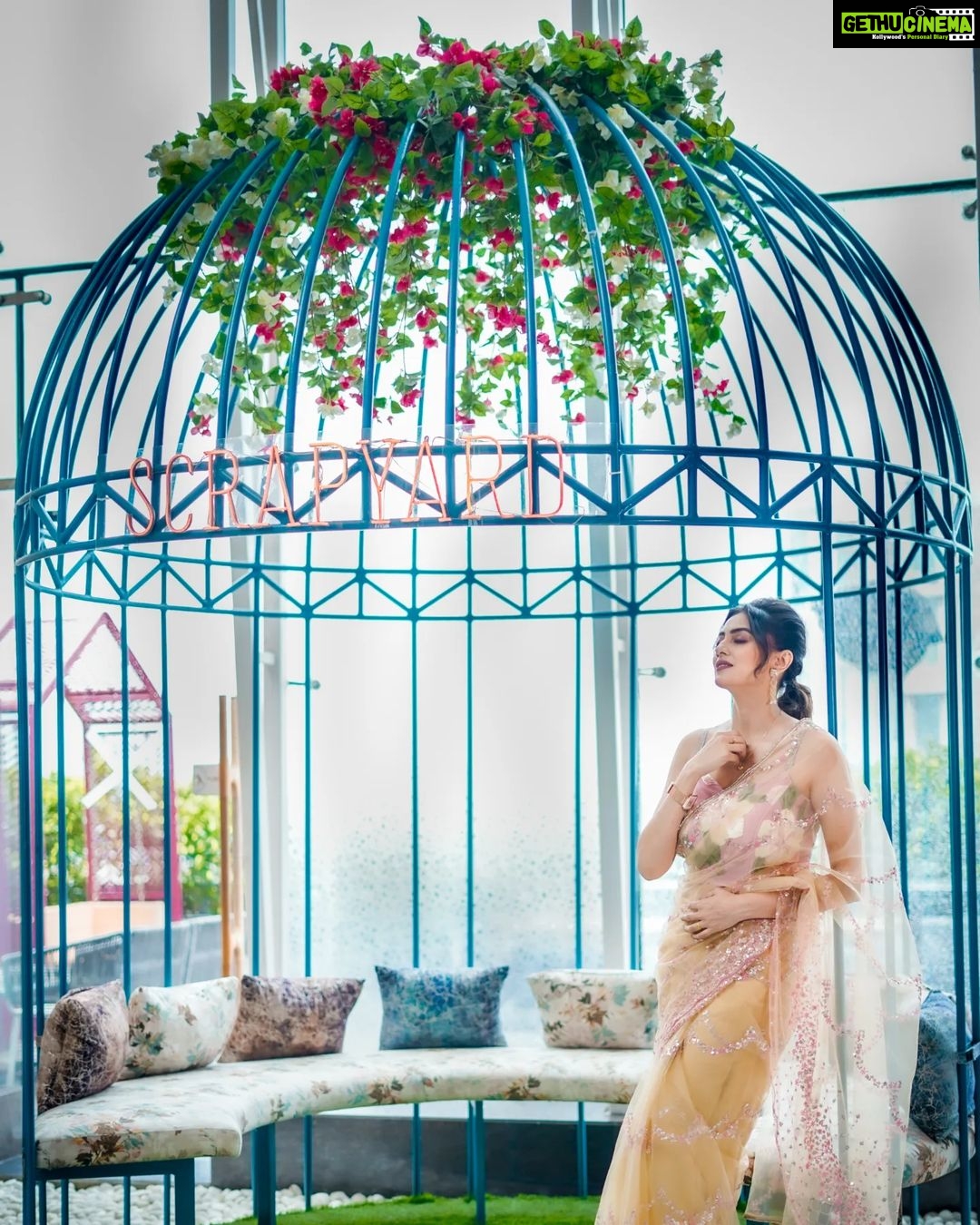 Priyanka Mondal Instagram - "The beauty of simplicity never fades." π· - @argha_giri π - @dassourav3 πββοΈ - @yoursubhams_makeup π - @goindrilaofficial π§ββοΈ - @debjanighoshofficial π - @scrapyardofficial π - @rudrakshprnads #photos #photooftheday #portraits #trending #foryou #explorepage #explore #sareelovers #sareefashion #instafashion #instagood #instadaily #instagram #follow #actor #actorslife #priyankamondalofficial SCRAPYARD