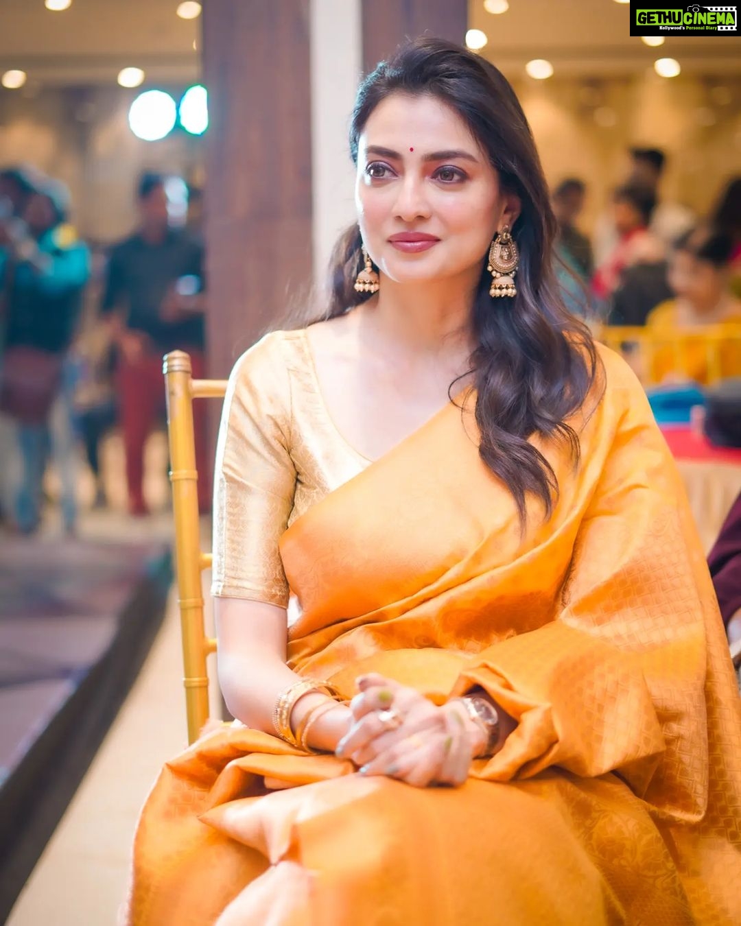 Priyanka Mondal Instagram - ππΌ π· - @argha_giri π - @rudrakshprnads #photos #photooftheday #portraits #portraitphotography #award #awardshow #saree #sareefashion #sareelove #trending #explorepage #foryou #instagram #instadaily #follow Ibrah Feast