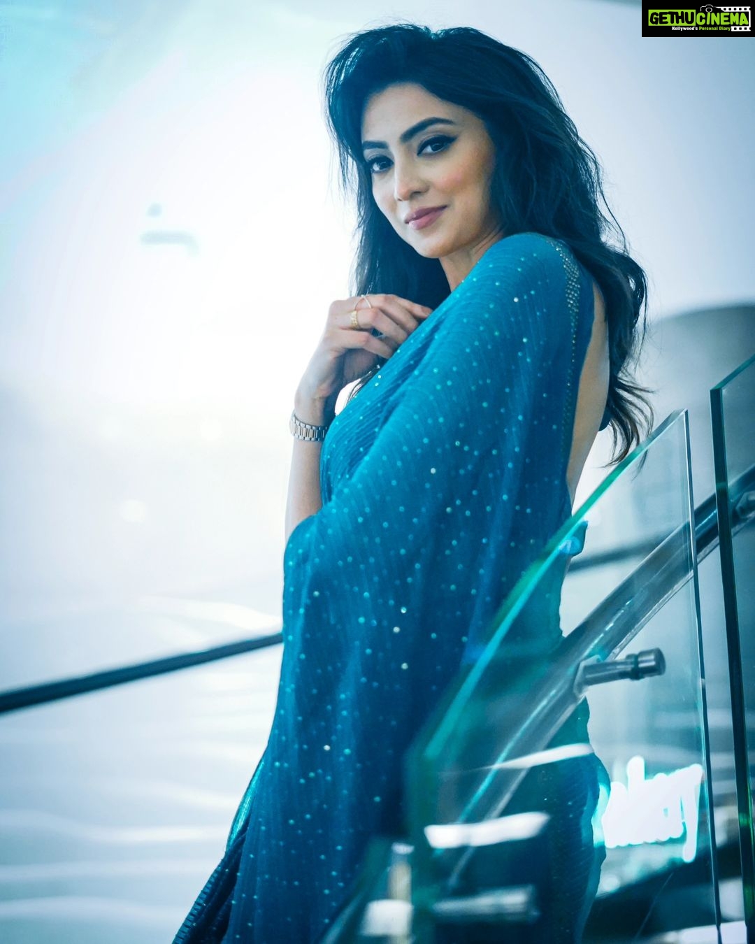 Priyanka Mondal Instagram - Saree Vibes π π· - @myself_suvam π - @rudrakshprnads #photos #photooftheday #portraits #sareelove #saree #sareefashion #fashionmodel #instafashion #instagood #instamood #trending #explorepage #foryou #kolkata #instagram JW Marriott Hotel Kolkata