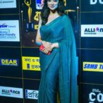 Priyanka Mondal Instagram - About Last Night 💙 #GhoreBioscopeAwards by @tv9_bangla Mkup & hair @pritha_dutta_official Saree- @sochstories 📷 - @myself_suvam 🔗 - @rudrakshprnads #photos #portraits #portraitphotography #photooftheday #picoftheday #trending #foryou #explorepage #award #awardshow #instagood #instagram #kolkata JW Marriott Hotel Kolkata