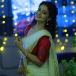Priyanka Nair Instagram - 🙏 #priyankanair #actress #trivandrum #sareelove