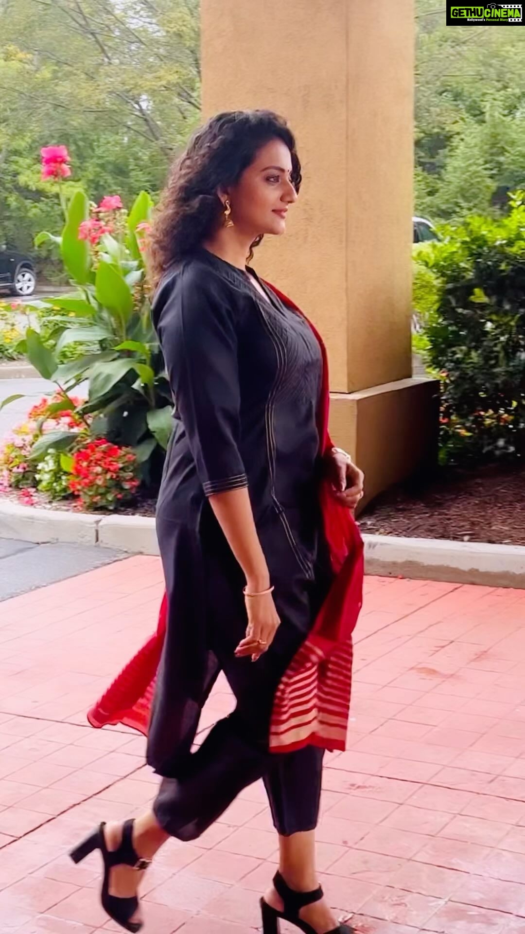 Priyanka Nair Instagram - Sathyabhame ♥️