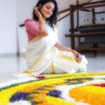 Priyanka Nair Instagram - Onam 🌼 . In frame: @priyankanairofficial . . (1/3) . . . . . . #shotoncanon #canonphotography #canon #canon_photos #canonphoto #eos6dmarkii #eos6dmark2 #priyankanair #model #modeling #actress #actresses #onam #onamcelebration #onamsaree #onamspecial #saree #sareelove #sareefashion #atham #pookkalam #instagood #instalike #instadaily #photographylovers #photography #dslr #instalike #likesforlike O by Tamara