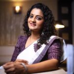 Priyanka Nair Instagram - @priyankanairofficial ❤️ #onam #onamcelebration #priyankanair #onasaree #onacelebration #onamsaree #malayalamactress #malayalacinema