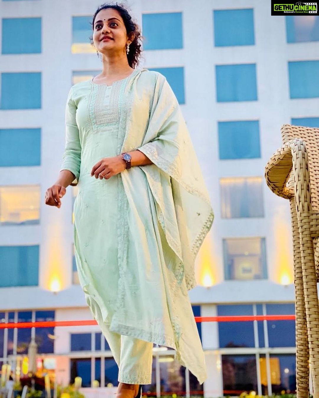 Priyanka Nair Instagram - The morning was full of sunlight and hope ☺️ 📷 @the_salmanul_official #priyankanair #instagram #instapic #morningvibes