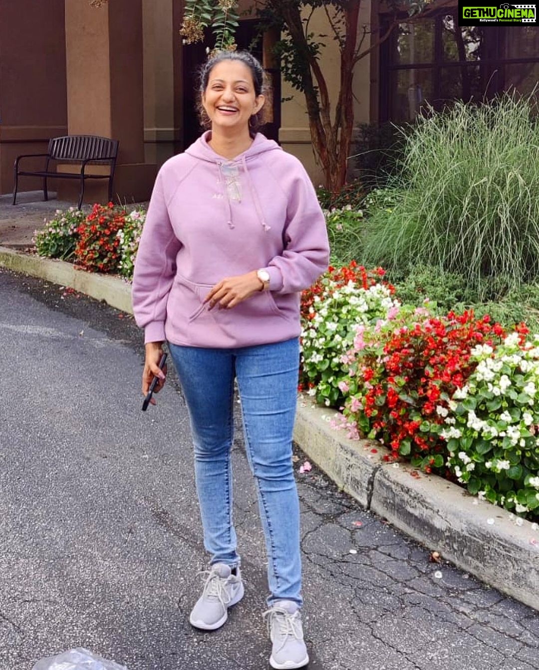Priyanka Nair Instagram - Every day is a new day 😍 📷 @singerdevanand #priyankanair #morningvibes #instadaily #instamood
