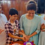 Priyanka Nair Instagram – ♥️
#familytime #birthday #home
@priyada_nair @wolfshed.in @a.r.u.n_8 
@ponnammamuraleedharan @muraleedharan715