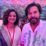 Priyanka Nair Instagram - Mammookka ♥️ #mammookka #malayalamcinema #priyankanair #selfie