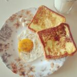 Priyanka Nalkari Instagram - #breakfast #withpandu #mylove #petlovers #favyummybreakfast #frenchtoast #sunnyside #soakedalmonds #buttermilk #cuteclick #happyhome #wifey #instagood #instadaily #instadaily #seetha #roja #actress #nalkarpriyanka