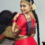 Priyanka Nalkari Instagram - #favattire #dreamcometrue #classicaldance #seetha #actress #seetharamam #zeetamil #nalkarpriyanka #wifeygoals #familylove #fanslove #smile #instagood #instagram #instadaily
