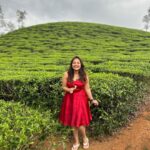 Priyanka Nalkari Instagram - #greenery #wayanad #chilledweather❄️ #cloudy #nature #kerala #redfrock #frocklover #heart #actress #wifey #vacation #peace #instagood #insta #instadaily #instafashion #instamood Wayanad- The palace of Natural Beauty.