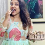 Priyanka Nalkari Instagram - #2ndmonthweddinganniversary #sursprisecake #hyderabad #wifegoals #newoutfit #chocolatecake #actresslife #nalkaripriyanka #seetha #roja #instagram Lovely gown @rani_fashions999 😘