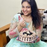 Priyanka Nalkari Instagram - #2ndmonthweddinganniversary #sursprisecake #hyderabad #wifegoals #newoutfit #chocolatecake #actresslife #nalkaripriyanka #seetha #roja #instagram Lovely gown @rani_fashions999 😘