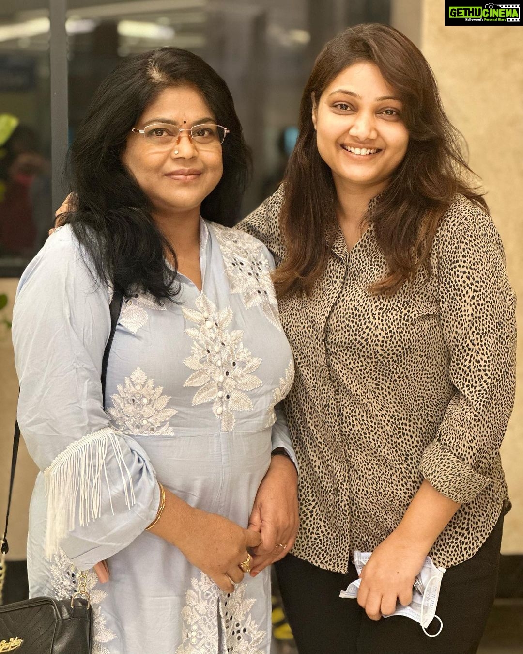 Priyanka Nalkari Instagram - #specialpic #witmom #alwaysspecial #momslove #naturalbeauty #smiles #mystrength #strongladies #pisitivevibes
