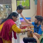 Priyanka Nalkari Instagram - #unexpectedsurprise #myfamily #traditionalvibes #happyfamily #hyderabad #myhome #love #strength #strongwomen #actress #instagood #instagram #instadaily #sravanamasam