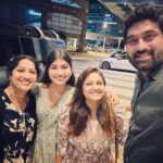 Priyanka Nalkari Instagram - #alwaysiamavailabletomeetmyfans #fansmeet #fansfromsydney #malaysia #withhusband #smilingfaces #fanssurprise #actresslifestyle Cutieefan @rithika.ayyar ❤️n Offcourse #auntie ❤️ Aloft Kuala Lumpur Sentral