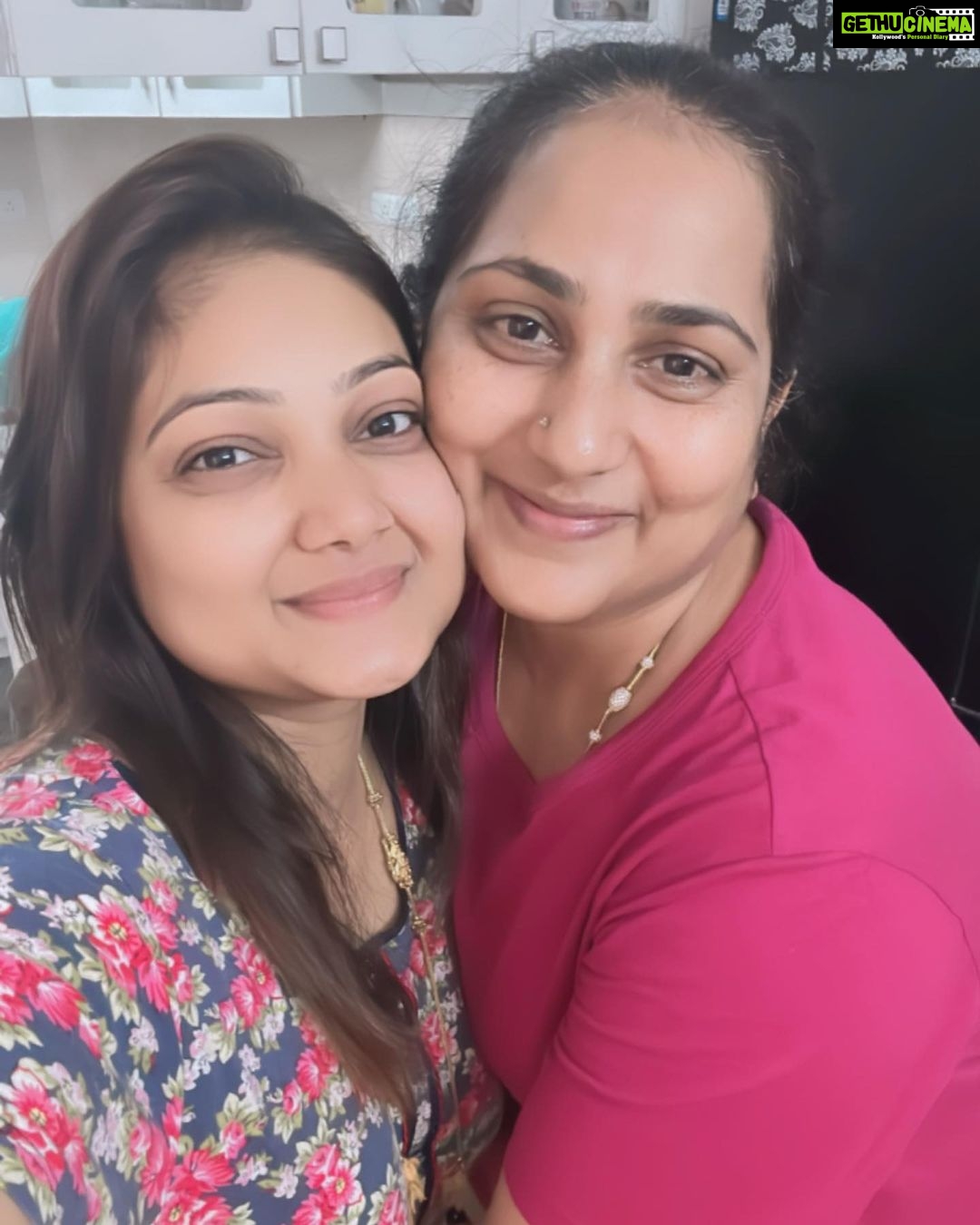 Priyanka Nalkari Instagram - #willmissyouakka #almost #5years #iknowyou #ubecomemyfavorite #myfamily #uralwaysinmysadmomentsnhappymoments #neverforgetyou #seeyousoon #takecare #thanksforcomingnseeme