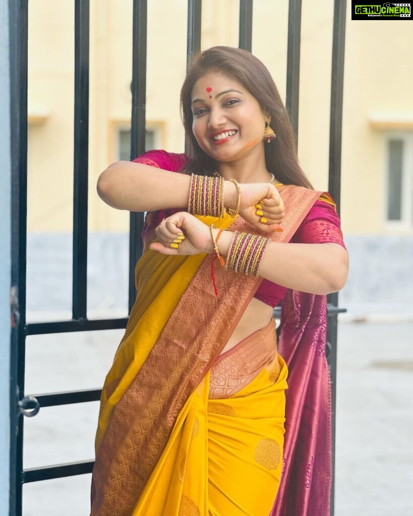 Priyanka Nalkari Instagram - #varalaxmivratham #1sttime #aftermarriage #blessed #positivevibes #traditional #saree #actress #nalkarpriyanka #hyderabad #instagram