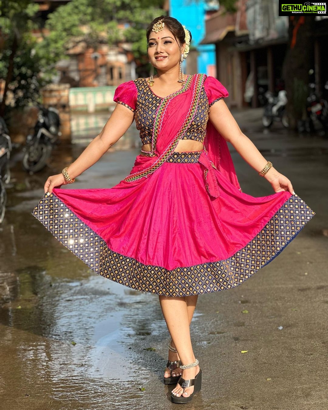 Priyanka Nalkari Instagram - #fanshappy #rojaforever #chennairoja #nalkarpriyanka #priyankanalkari #india #hyderabadi #teluguammayi #tamilponnu #instagram