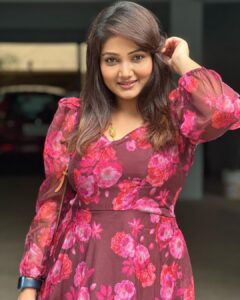 Priyanka Nalkari Instagram - #poser #gown #happysmile #actress #roja #nalkarpriyanka #instagood #instagram #instadaily #instalike #frocklover Outfit @siddiqha179 ❤️