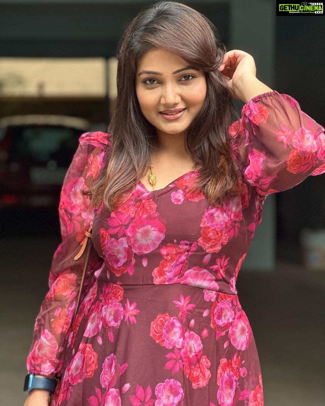 Priyanka Nalkari Instagram - #poser #gown #happysmile #actress #roja #nalkarpriyanka #instagood #instagram #instadaily #instalike #frocklover Outfit @siddiqha179 ❤️