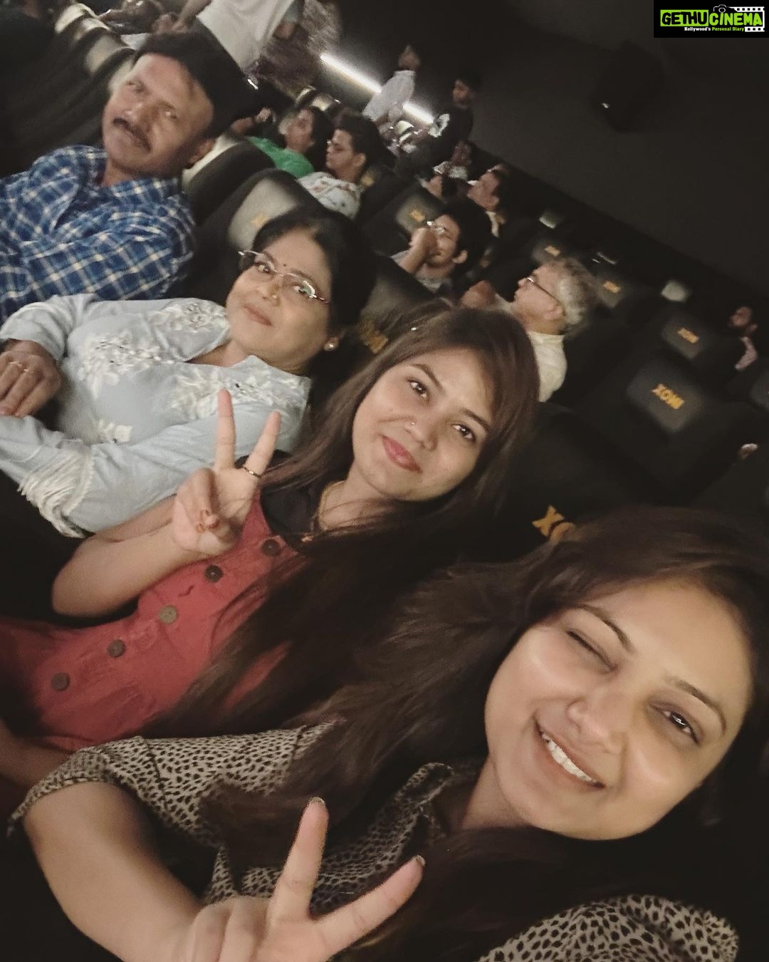 Priyanka Nalkari Instagram - #jailer #jailermovie #telugu #familytime #movietime #rajinikanth sir #1stday #tamanna #happyfamily #hyderabad #actresslife