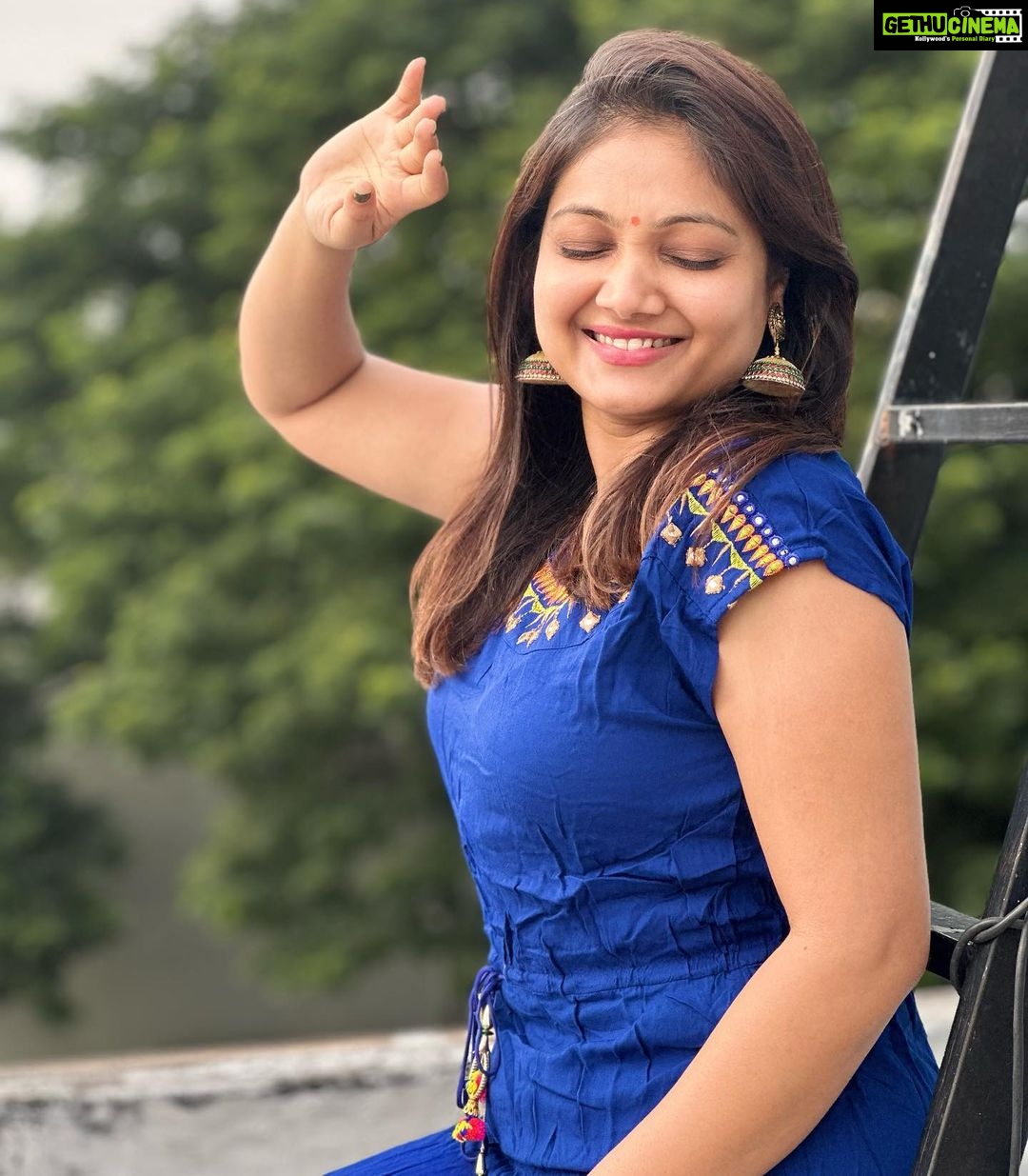 Priyanka Nalkari Instagram - #friends #sisters #friendship #hyderabad #girls #teluguamayilamu #actress #instagram #instagood #instadaily #insta #instalove