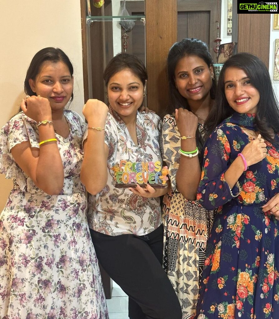 Priyanka Nalkari Instagram - #friends #sisters #friendship #hyderabad #girls #teluguamayilamu #actress #instagram #instagood #instadaily #insta #instalove