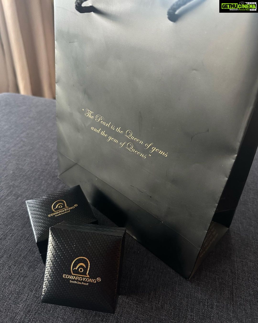 Priyanka Nalkari Instagram - #southseapearls #giftedeachother #willrevealsoon 4thmonthweddinganniversary #pearllover # “The pearl is a queen of gems n gem of queens “.. Edward Kong South Sea Pearl. Bangsar
