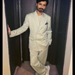 Priyanshu Painyuli Instagram - Looking for clues before the screening of our film #uturn last night. It’s out tomorrow 28th April only on @zee5. Watch it before somebody reveals the truth and spoils it for you. 👮🏽‍♂️😁 HMU by - @nidhee.kapoor Styled by- @dipteeagarwal Assisted by- @neha.khub @anjaliriri #uturnfilm #zee5film #bollywood #actor