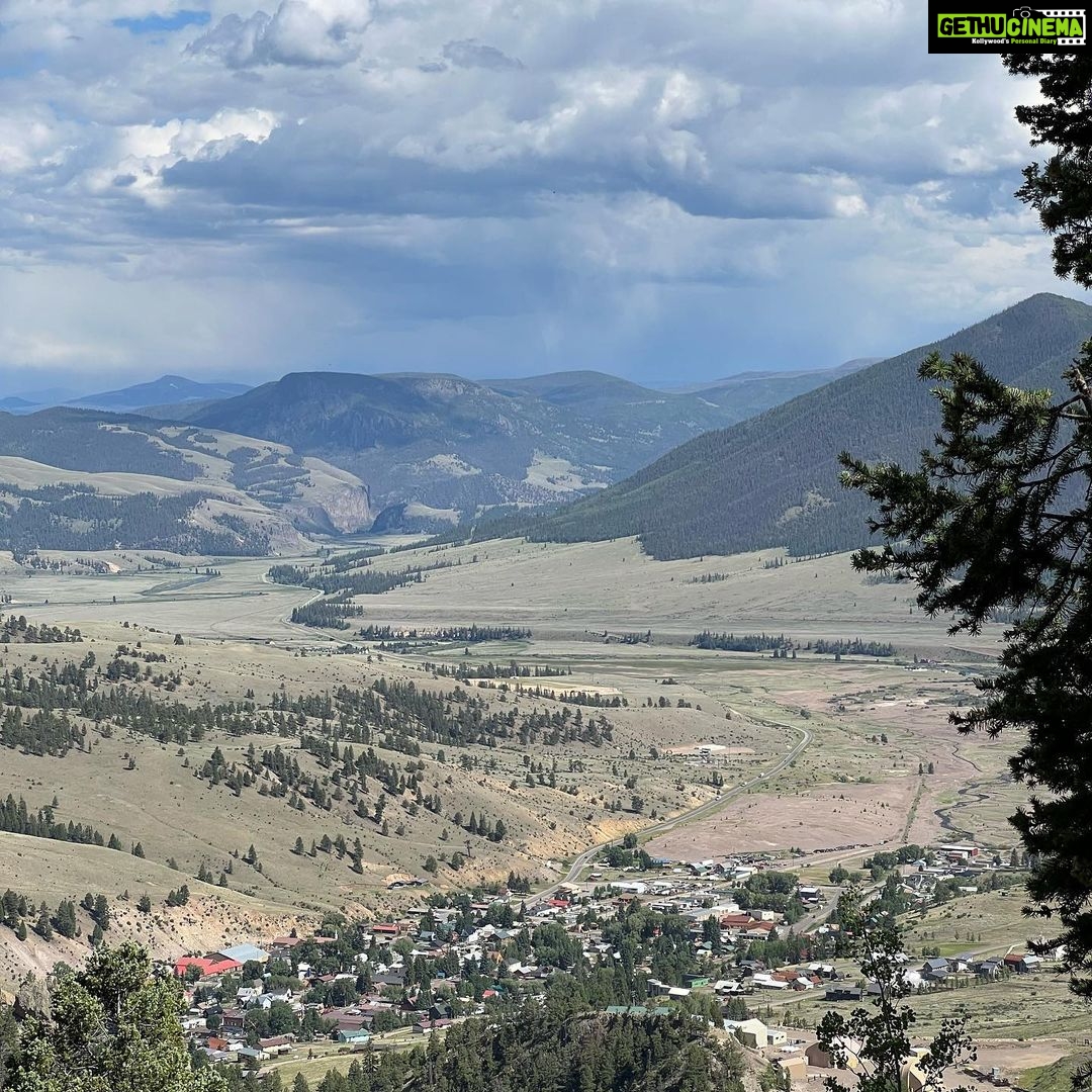 Punarnavi Bhupalam Instagram - We started our 8-day trip to Colorado through a statutory town located in Southwest Colorado at the headwaters of the Rio Grande River called Creede. ‘City of Creede’ is a historic silver mining town nestled in the heart of the San Juan Mountains. From the white settlers banishing Ute and Apache from their land to the rise and fall of silver mines in the 18th century. This mountain town has lived through all the possible drama. While I was strolling through the town I found myself in a 45-year-old gallery of treasures called rare things and that’s where I met Jennifer J. Inge, a jeweller who doesn’t confine herself as just a jeweller but uses jewellery as one facet of her sculptural expression. Jennifer showed me a neckpiece she made with black horse hair, silver and amethyst. I was sold when I saw it and so I wore it upon the mountains every day. Hopefully one day I will pass this on to my next of kin. Have you ever wondered what you will be leaving for your future generation? Creede, Colorado