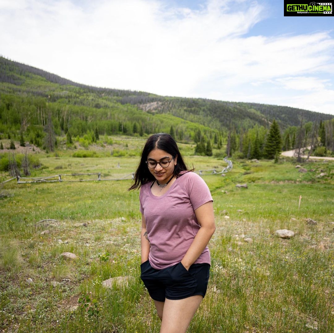 Punarnavi Bhupalam Instagram - We started our 8-day trip to Colorado through a statutory town located in Southwest Colorado at the headwaters of the Rio Grande River called Creede. ‘City of Creede’ is a historic silver mining town nestled in the heart of the San Juan Mountains. From the white settlers banishing Ute and Apache from their land to the rise and fall of silver mines in the 18th century. This mountain town has lived through all the possible drama. While I was strolling through the town I found myself in a 45-year-old gallery of treasures called rare things and that’s where I met Jennifer J. Inge, a jeweller who doesn’t confine herself as just a jeweller but uses jewellery as one facet of her sculptural expression. Jennifer showed me a neckpiece she made with black horse hair, silver and amethyst. I was sold when I saw it and so I wore it upon the mountains every day. Hopefully one day I will pass this on to my next of kin. Have you ever wondered what you will be leaving for your future generation? Creede, Colorado