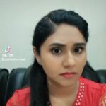 Punnagai Poo Gheetha Instagram – oh secret ahhh?
lovvu?

#tamildialogue #punnagaipoogheetha #tamilmovie