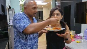 Punnagai Poo Gheetha Instagram - Hari itu dalam Sejarah!! My brother fed me for the 1st time in my entire life. He had robbed my food instead during our childhood 😅 Dulu dia memang jahat!! From, mangsa buli abangku
