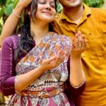 Rachana Narayanankutty Instagram - 🦚KRISHNA THE MAGIC🦚 HAPPY VISHU 🦚videography by @goutham_p_menon , sung by @bijeesh_krish #ashbin #rachananarayanankutty #classical #kuchipudi #dance #krishnalove #krishna #radha Perumbavoor, India