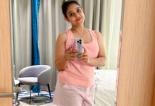 Rachana Narayanankutty Instagram - Nd…. Out of all those *mirror selfies* I loved the 5th and last ones more!!! Which one is your favourite 😉🤓😎 Thank you my cutie @valsan.aparna for this cool shorts 😎 #selflove #mirrorselfie #rachananarayanankutty #noone #nofacegod Flora Inn Hotel Dubai