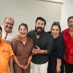 Rachana Narayanankutty Instagram - And that’s how we celebrated my pirannal (star birthday) . Thank you Laletta @mohanlal for the love, prayers and blessings 🙏🏼 Thank you dear Siddique ikka, Babu chettanmaar, Sudheer etta and Shwetha chechi @shwetha_menon for your love 💝 and those crazy laughter after the EC!!!🤣🤣Thanks to all of you who wished me good luck, health and happiness . I am much much thankful! Happiest forties start here! #rachananarayanankutty #starbirthday #mohanlal #siddique #edavelababu #baburaj #sudheerkaramana #shwethamenon