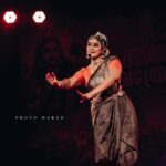 Rachana Narayanankutty Instagram - 📸 @_ph_oto_maker 🖊️ @vishnu_popy @rachananarayanankutty @srishtibyrachana Kottarakkara Padinjattinkara Mahadevar Kshethram