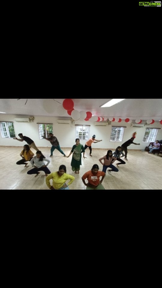 Rachana Narayanankutty Instagram - #rehearsal #newyear #show #choreography #for @rachananarayanankutty #ila dance company Please contact us for all styles dance choreography & stage shows WhatsApp no:- +91 85928 93510 #southindiansongs #artist #celebrity #malayalamindustry #kerala #indianreels #saipallavi #bestsongs #2023 #tvm #followforfollowback #morevideos #celebritydance #keraladance team Trivandrum Club