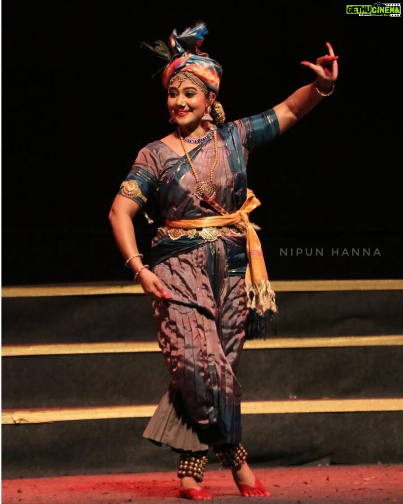 Rachana Narayanankutty Instagram - Govardhana Giridhara ❤️ ✨ Inframe : Rachana Narayanankutty Kuchipudi | @regattatvm 50 Years ✨ Kanakakunnu Palace | Nisagandhi stage 😍 Trivandrum | Kerala ✨ Canon 80 D #canonphotography #bharatnatyam #dance #classicaldance #india #Kuchipudi #Bangalore #kerala #art #divyaravi #traditional #godsowncountry #artandculture #actress #keralagram #trivandrum #mallugram #photoshoot #keralatourism #photographer #mobileclick #trivandrumdiaries #indiapictures #malayalammovies #mumbai #mallugram #indian #bharatanatyam #photography #cinematography @kerala.classical_page @indian_classical_nritya @kerala_classical_dance @indian_classical_culture Kerala - God's Own Country