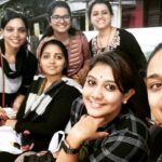 Rachana Narayanankutty Instagram - We @srishtibyrachana Family @contactchaithanya @saranyamuralii @sugithaps @vishnu_aachuzzz @pradeepsradha @sanchali_salil wish you a merry Christmas. This maybe the first time we all being together without sleep on a Christmas Eve and Morning… Enjoying the artists’ life…enjoying what we do!! 🤍❤️🌈 Merry Christmas peepsss🤩 #christmas #nightlife #morninglife #dancers