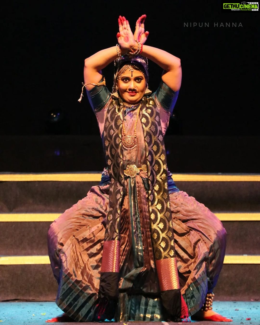 Rachana Narayanankutty Instagram - Inframe : Rachana Narayanankutty ❤️ Kuchipudi | @regattatvm 50 Years ✨ Kanakakunnu Palace | Nisagandhi stage 😍 Trivandrum | Kerala ✨ Canon 80 D #canonphotography #bharatnatyam #dance #classicaldance #india #Kuchipudi #Bangalore #kerala #art #rachananarayanankutty #traditional #godsowncountry #artandculture #actress #keralagram #trivandrum #mallugram #photoshoot #keralatourism #photographer #mobileclick #trivandrumdiaries #indiapictures #malayalammovies #mumbai #mallugram #indian #bharatanatyam #photography #cinematography @kerala.classical_page @indian_classical_nritya @kerala_classical_dance @indian_classical_culture Trivandrum, India